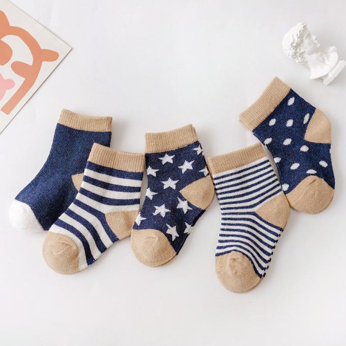 Носки младенца Newborn хлопка хлопка носков ребенка мультфильма носков младенца милого сумасшедшего смешного Newborn изготовленные на заказ